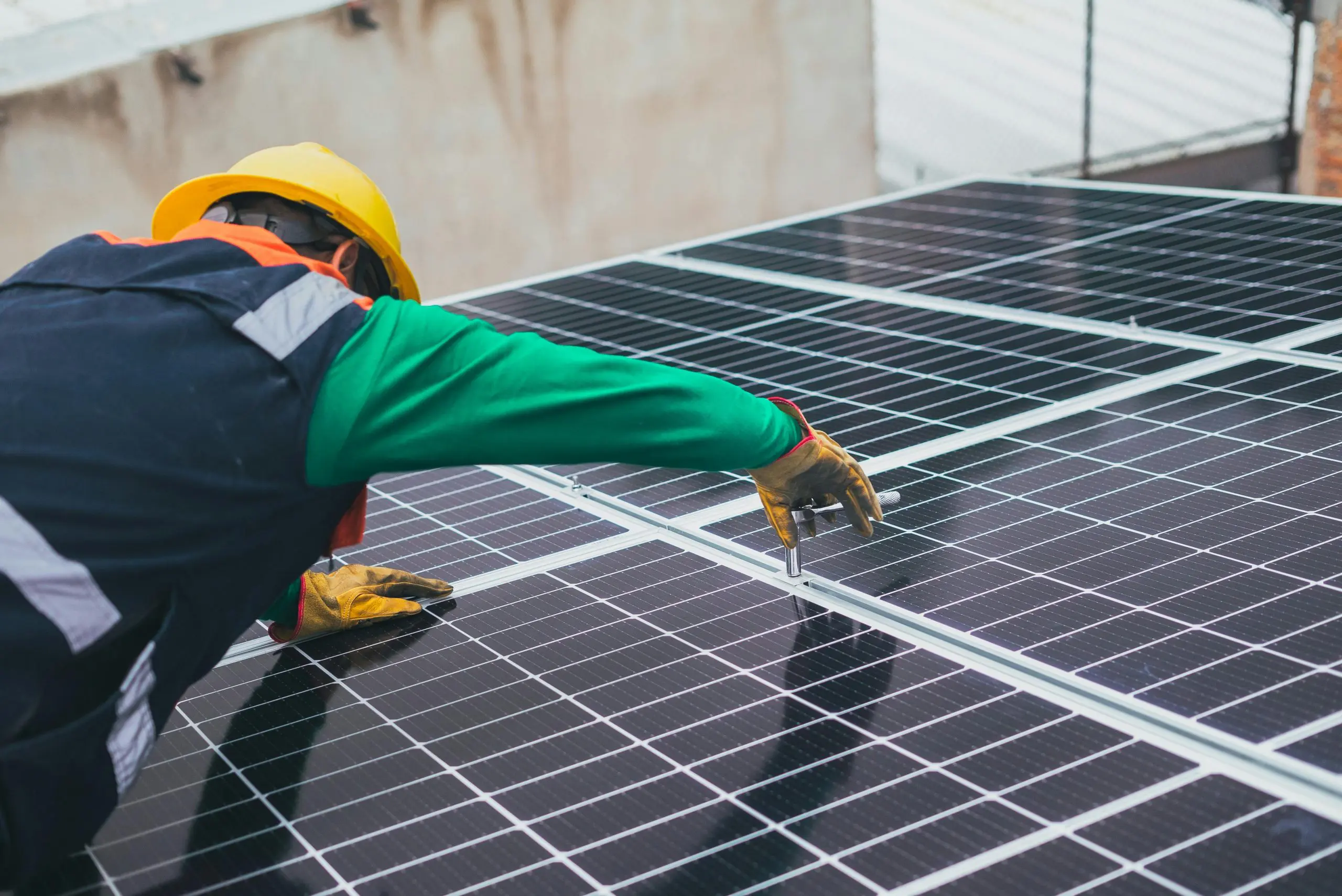 Decarbonisation Building trends Ireland, East Belfast Enterprise Actions Largest Solar PV Installation, Green Horizons Magazine
